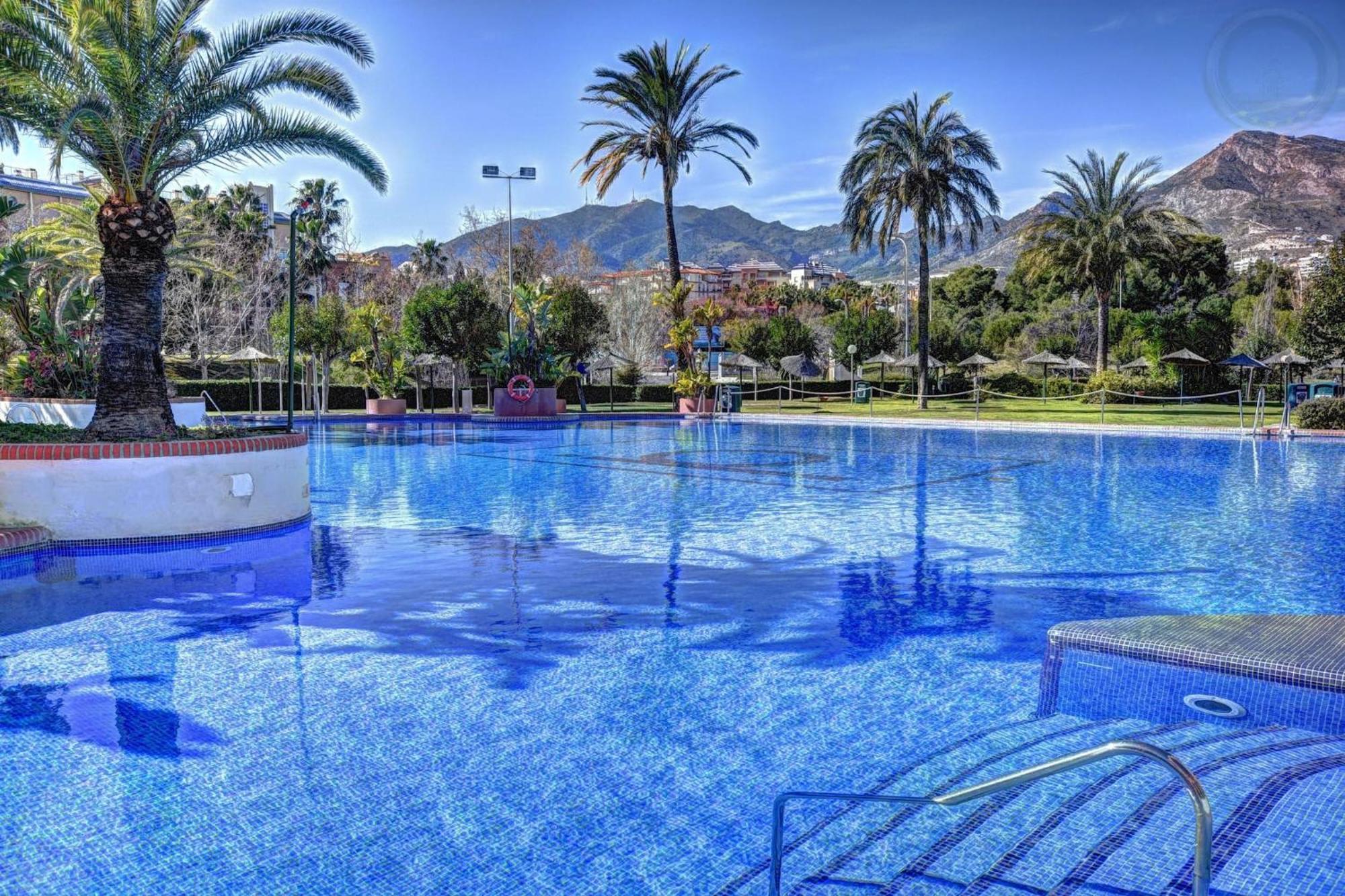 Large Deluxe Front Sea View Benalbeach * Benalmadena