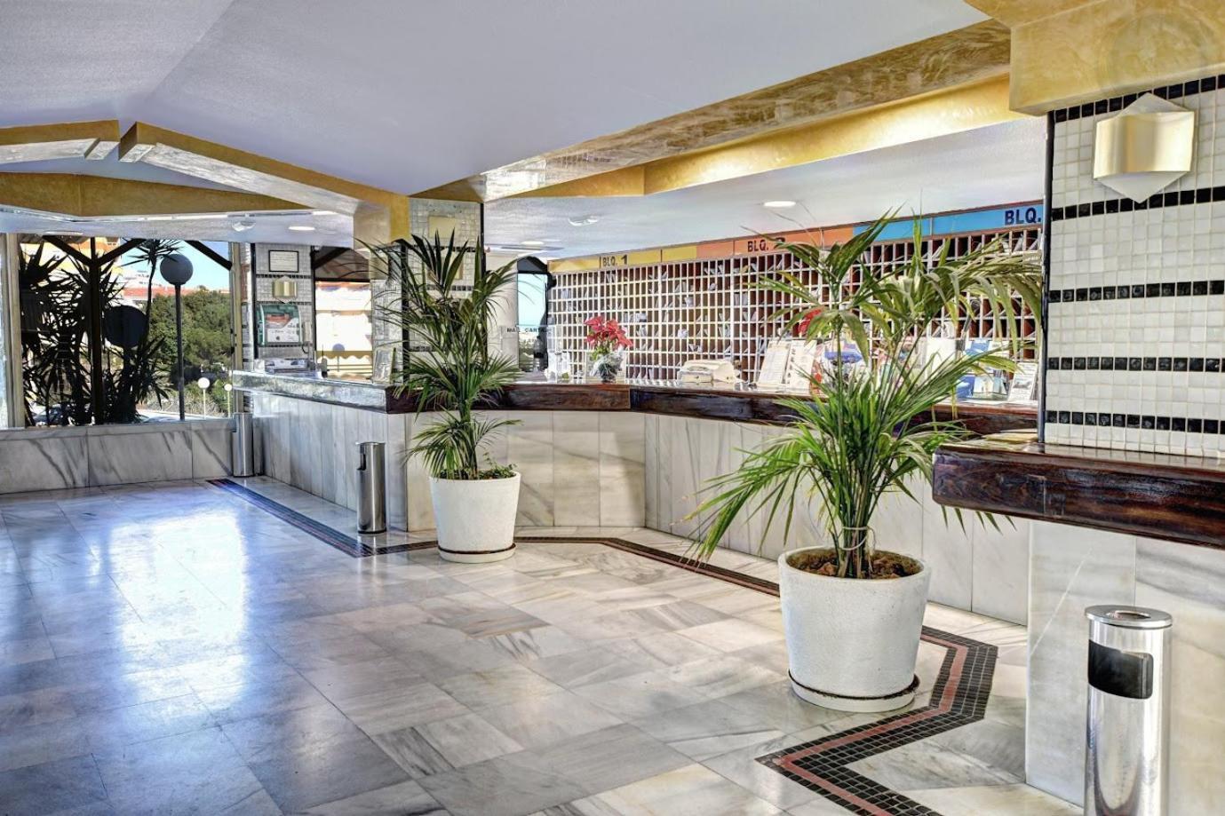 Large Deluxe Front Sea View Benalbeach Apartment Benalmadena