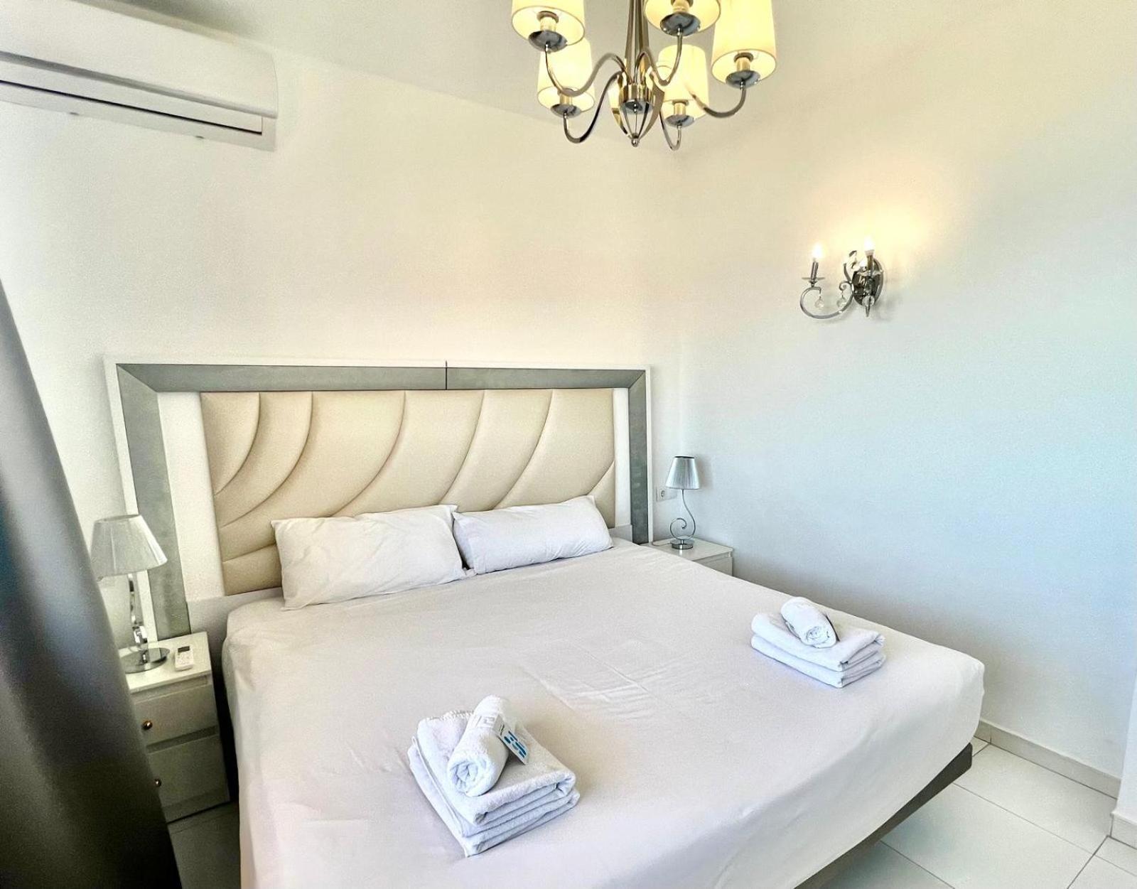 Large Deluxe Front Sea View Benalbeach Benalmadena