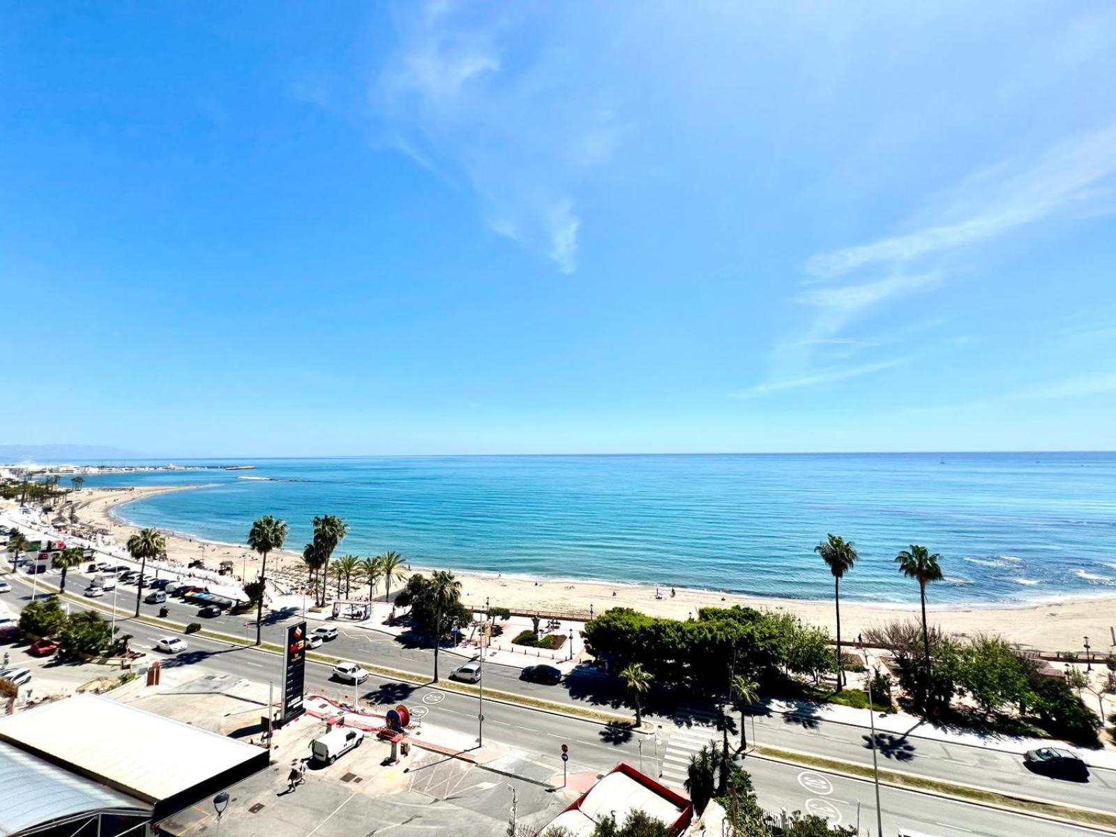 Large Deluxe Front Sea View Benalbeach * Benalmadena