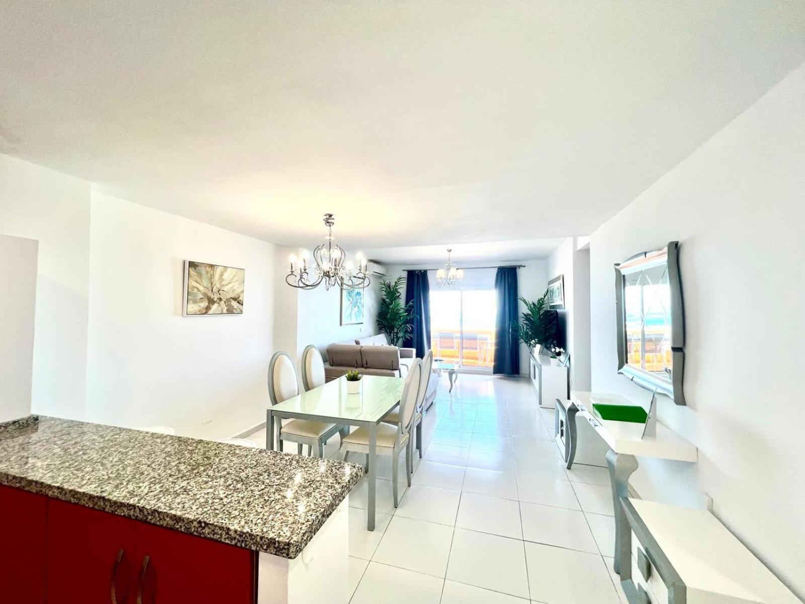 Large Deluxe Front Sea View Benalbeach * Benalmadena